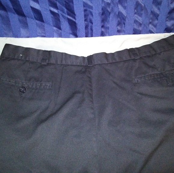 Men's Alfani Dress Pants. Black. Size 40 x 32. - Picture 2 of 3
